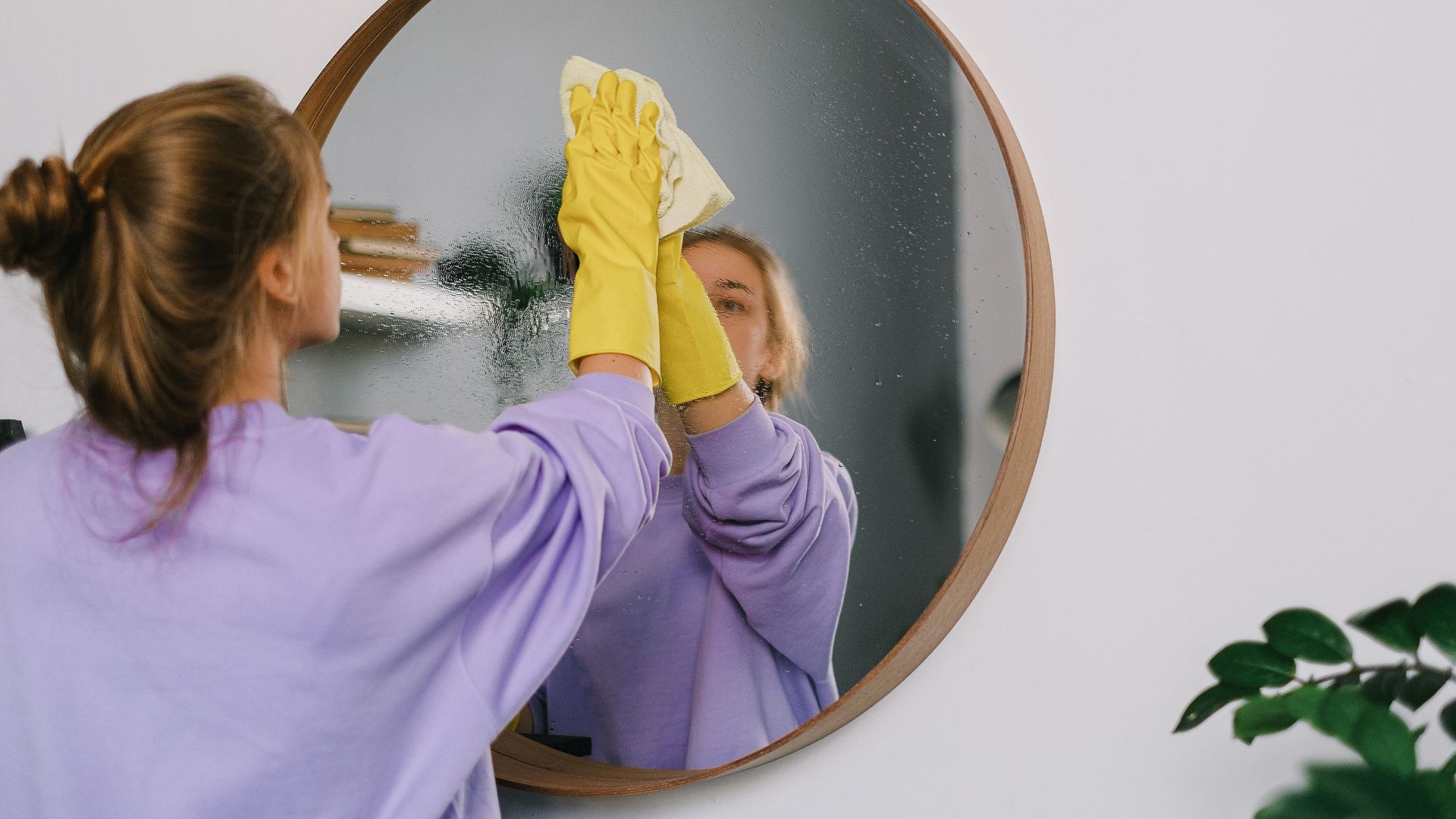 Mid-stay cleaning